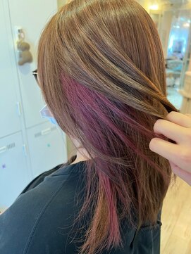 ナンバー ユアイロ 川崎(N° uairo) 【末安】イヤリングカラーダークピンク/川崎駅西口徒歩5分