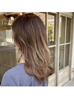 ロロネー 豊中(Lolonois)&nbsp;【Lolonois豊中】白髪ぼかしハイライト