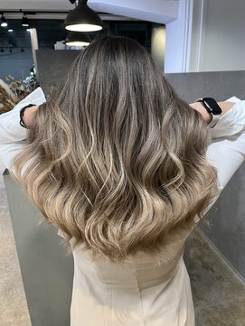 メリー オオサカ(Merly Osaka) ミルクティーバレイヤージュ