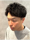 ビジネスショートスキンフェードツーブロック刈り上げスーツ