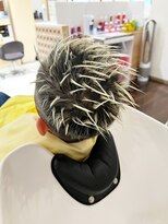 デザイニングヘアードゥ(designing hair Deux)&nbsp;キッズ金メッシュハイライト