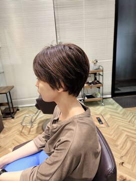 オラ ボーテ(Aura Beaute) コーラルオレンジブラウン透け感ベリーショート