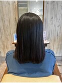 ナチュラルなのに惹きつける　艶感ストレート/縮毛矯正/髪質改善