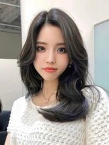 ニトバイアンキシム(nit by ahnkism)&nbsp;韓国風レイヤーカット顔まわりくびれオルチャン堀江