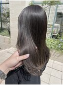 ブリーチなしで透明感！　寒色系グレージュカラー