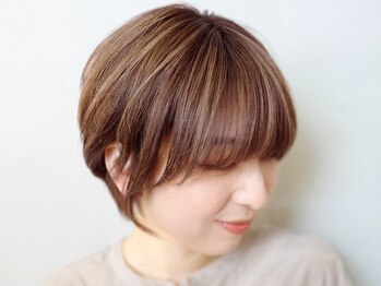 ニーム クルール 国分寺北口店(NEEM Couleur)の写真/【時短も綺麗も叶える、大人ショート×白髪ぼかし】扱いやすくて、美しい。360°自信が持てる◎【国分寺】