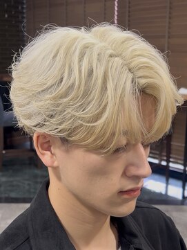 グロウ 天神店(growth) 韓国風 ハイトーン センターパート