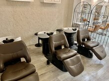 フォレット(foret)の雰囲気（全てのシャンプー台にマイクロバブルmarbbを設置してあります）