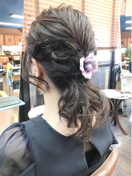エヌティ ヘア ガレージ(nt.hair garage) ミディアム　ローポニースタイル