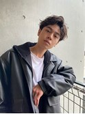 アンニュイラフ　ツーブロアップバングセンターパート
