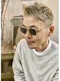 ベージュカラーフェードツーブロック
