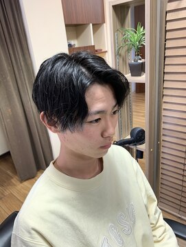 サンバス もりの里店(Sunbath) センターパートスタイル