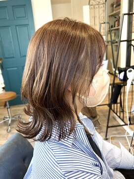 イト リトルヘアガーデン(ito. little hair garden) くびれレイヤー×インナーカラー