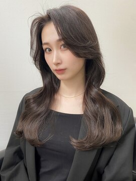 アリュウル 表参道(ALLURE) 韓国ヘア ワンホンヘア 顔まわりカット S字バング 暗髪