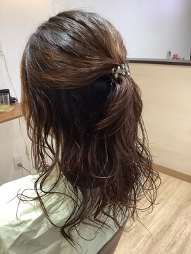 セラヴィ(C'est La Vie) パーマ