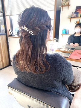 ヴィアルス 美園店(VIARS) ハーフアップアレンジ/ウェーブ巻きアレンジ