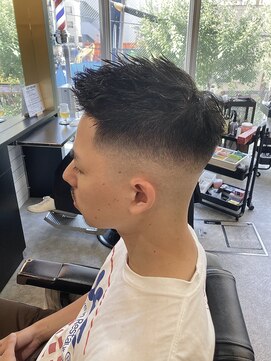 フランクスバーバーリザーブ 人形町店(FRANK’S BARBER RESERVE) ミドルスキンフェード
