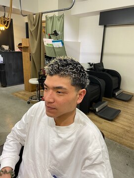 クフィア メンズヘアー カンポ 天王寺店(CUFFIA MEN'SHAIR CAMPO) テーパーフェード×金髪ボウズ/ベリーショート