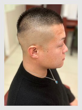 クリアオム 春日部(CLEAR homme) メンズ クロップ スキンフェード バーバースタイル