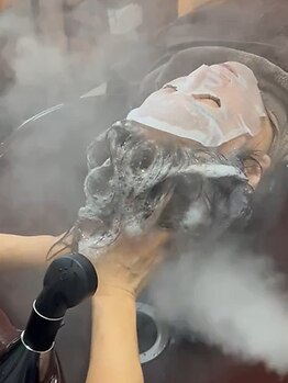 アクア ラニ(akua Lani)の写真/極上のヘッドスパ、アロマの香りとともに頭皮を整え、美髪を育む心休まる癒しの時間をお過ごしくださいませ
