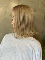 オルガ(olga)&nbsp;ベージュカラー　ミルクティーベージュ　切りっぱなしボブ