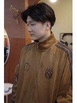 エディ(Edy)&nbsp;メンズニュアンスパーマケアパーマ刈り上げ韓国ヘア眉毛カット