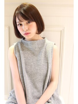 レウナ 外苑前(Reuna) おろし前髪×やわらかパーマショートボブ