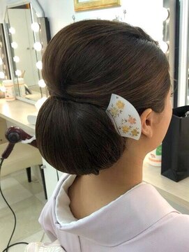 ベッラバンビーナ 美容室(Bella Bambina) シニヨン