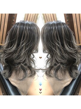 リズ オブ ヘアー(Lis of hair) バレイヤージュ☆パールアッシュ【大橋】＠lis_oohashi