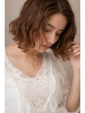 カバーヘア ブリス 大宮西口(COVER HAIR bliss) バイカラーニュアンスウェーブ外ハネボブ301Z大宮10代20代30代