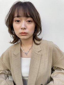 アイヴィ 表参道(IVY) フェイスレイヤーミニウルフ【肥田亜沙美】