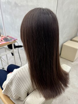 レヴィア(REVIA) 髪質改善トリートメント前髪カットレイヤーカット