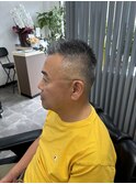 メンズ刈り上げ短髪ベリーショートソフモヒフェードカット