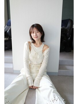 アム(amu) レイヤーカット/くびれボブ/外ハネミディアム/前髪カット