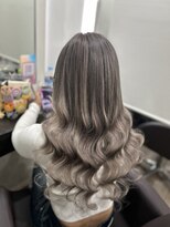 グランディールヘアデザイン(grandir hairdesign)&nbsp;スモーキーグレー！-Yurika-
