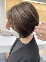 ステアケース ギンザセブン(stair:case ginza7)&nbsp;白髪ぼかし　ハイライト　白髪染め卒業　まとまるショートボブ
