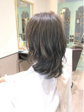 シレーナ ヘアーリゾート(Sirena Hair Resort) Sirena Hair Risort 　ミディアムスタイル