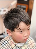 【ツーブロマッシュ×寒色メッシュ】