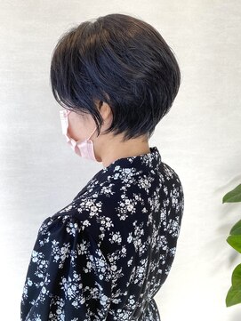 リボーン(Re:BORN) 前下がり大人ショート