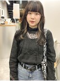 インナーベージュカラー