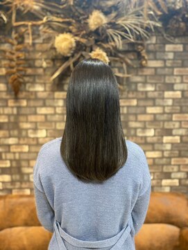 ネウィ 八王子(newi) エアストレート大人可愛い20代30代40代黒髪ストレート暗髪ツヤ髪