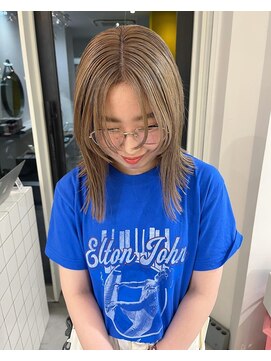 シイ(SIE) クリーミーベージュ