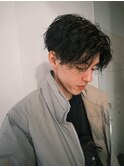 センターパートゆるめスパイラルパーマ