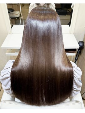 メゾンe.m.a(MAISON e.m.a) 艶髪◎髪質改善！酸性ストレートで美髪ロング秋