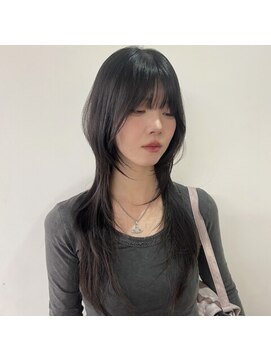 ニコ シモノセキ(NIKO Shimonoseki) 【NIKO】ハッシュカット／韓国風レイヤー/ロングレイヤー