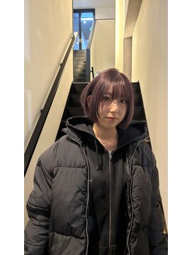 落ちるワインレッド