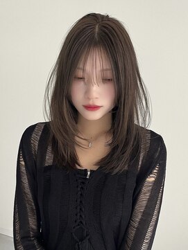 ヨーク(YOKE) ミディアムレイヤーブリーチなしダブルカラーオリーブベージュ