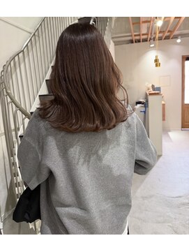 アトレ 福岡大名店(attrait) ミディアム大人可愛いブラウンヘアスタイル