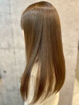 ファクトリー(FACTORY)&nbsp;脱白髪染めで叶える上品ベージュカラー