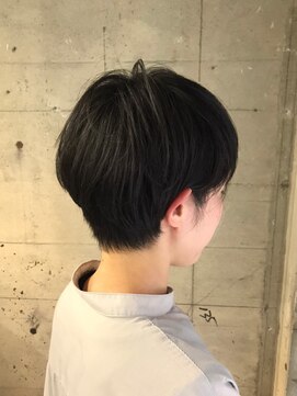 オッソ(OSSO) ブラウンショート_無造作カールボブディ丸みショート